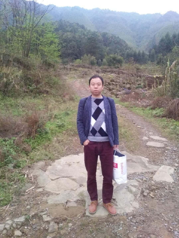 奋斗的第一张照片--宁德相亲服务中心