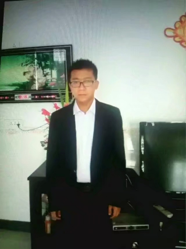 依然疼痛的第一张照片--宁德相亲服务中心