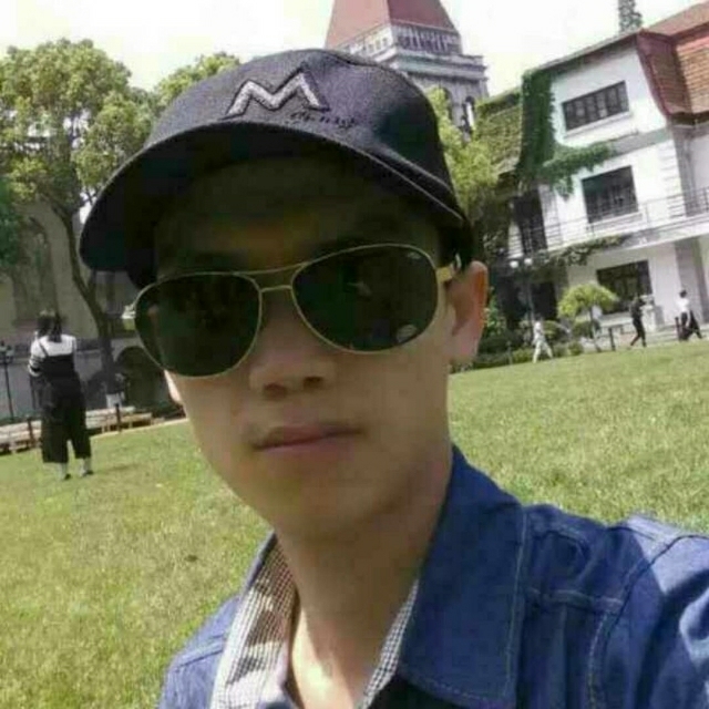 龙小华的第一张照片--宁德相亲服务中心