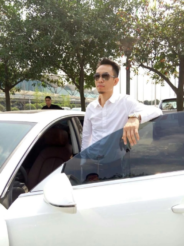 杨岳的第一张照片--宁德相亲服务中心