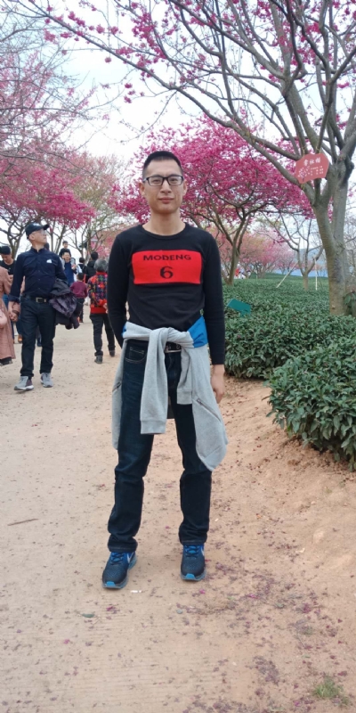 小梁的第二张照片--宁德相亲服务中心