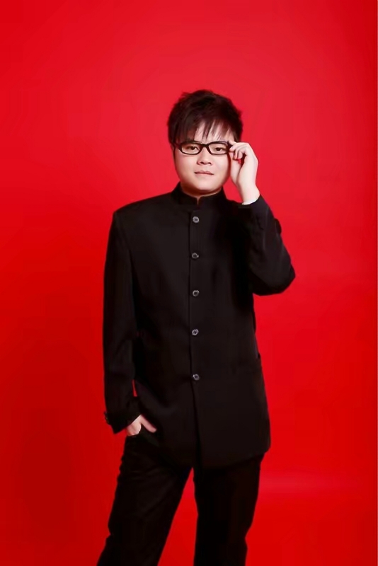 站在远处看童年的第一张照片--宁德相亲服务中心