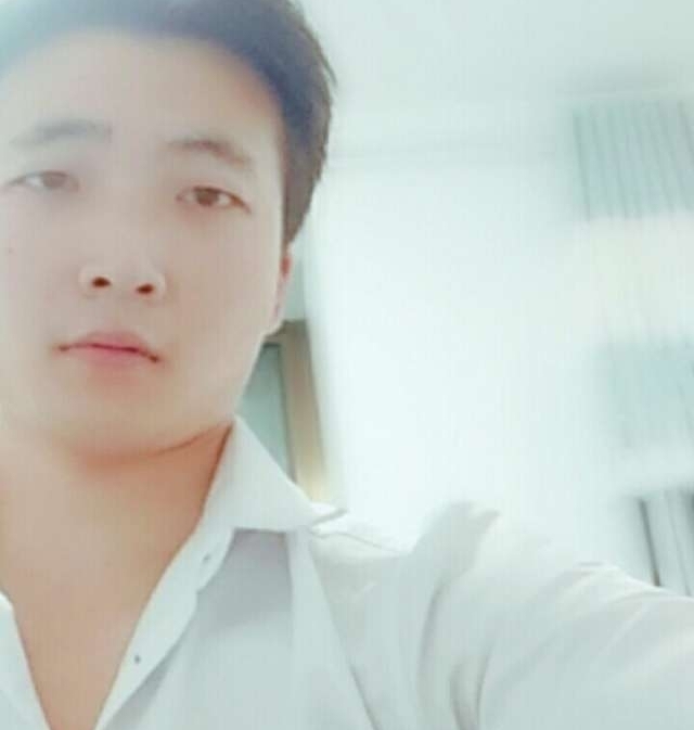 华英雄的第一张照片--宁德相亲服务中心