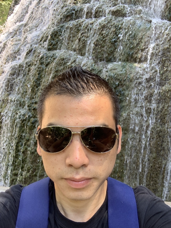 高兴的第二张照片--宁德相亲服务中心