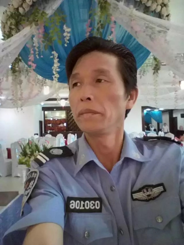 卧窗听雨的第二张照片--宁德相亲服务中心