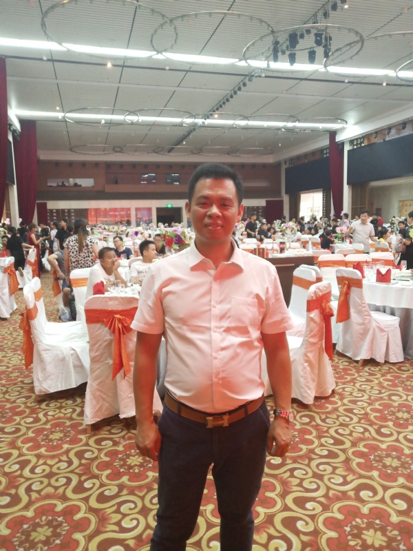 五月酷猪的第一张照片--宁德相亲服务中心