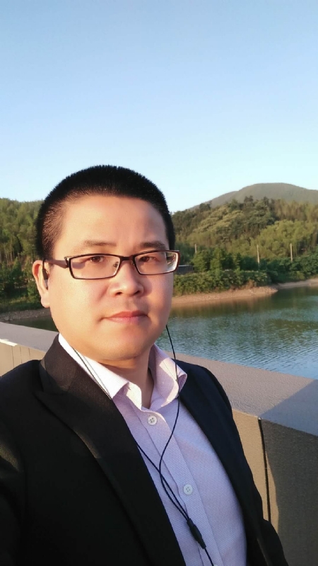 顾律师的第三张照片--宁德相亲服务中心