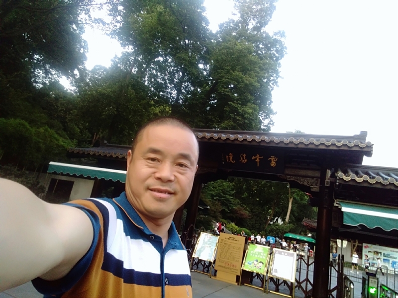 夏雨晨紫的第一张照片--宁德相亲服务中心