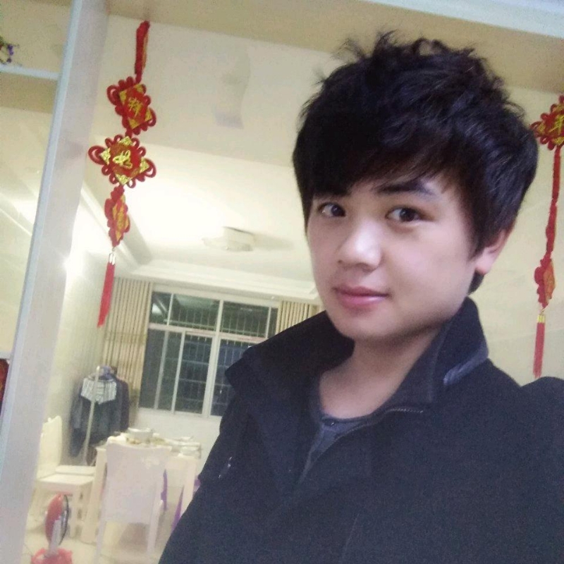 凤凰机器人卡卡老师的第一张照片--宁德相亲服务中心