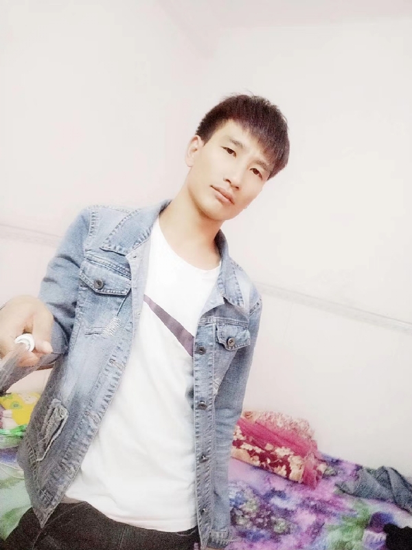 心好痛的第一张照片--宁德相亲服务中心