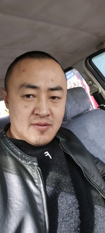 精神九哥的第一张照片--宁德相亲服务中心