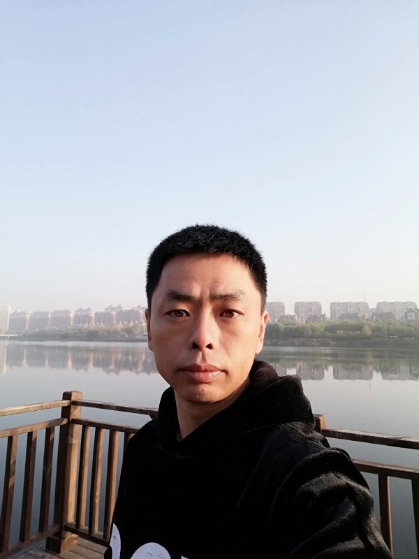 蓝颜的第一张照片--宁德相亲服务中心