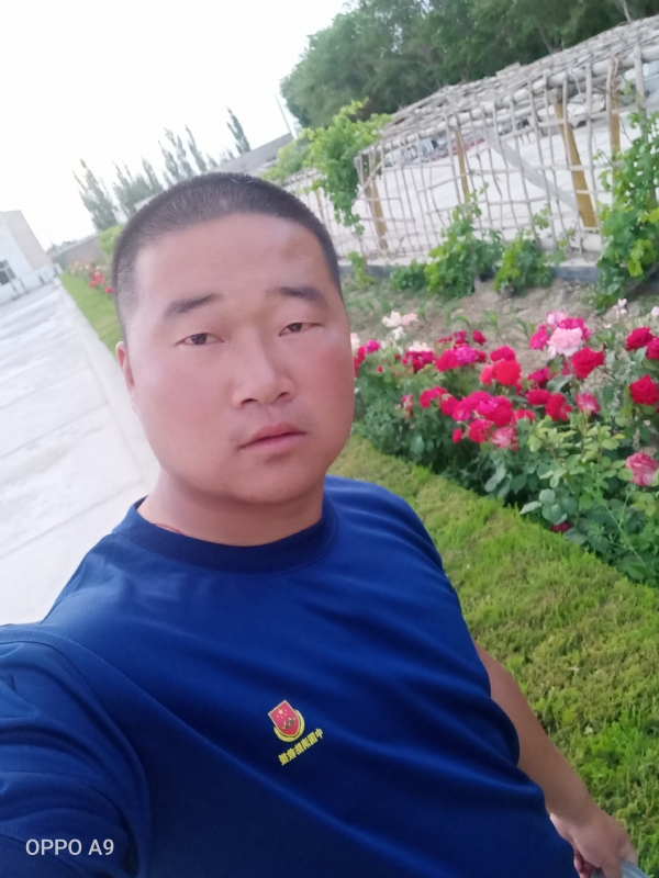 奋斗中的青春最美丽的第一张照片--宁德相亲服务中心