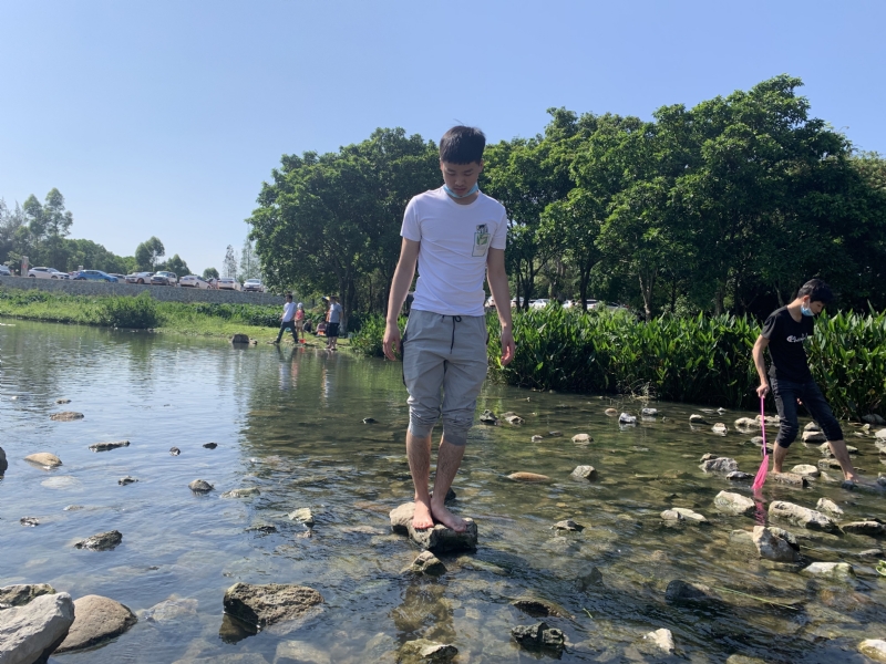 放假吃鸡的第二张照片--宁德相亲服务中心