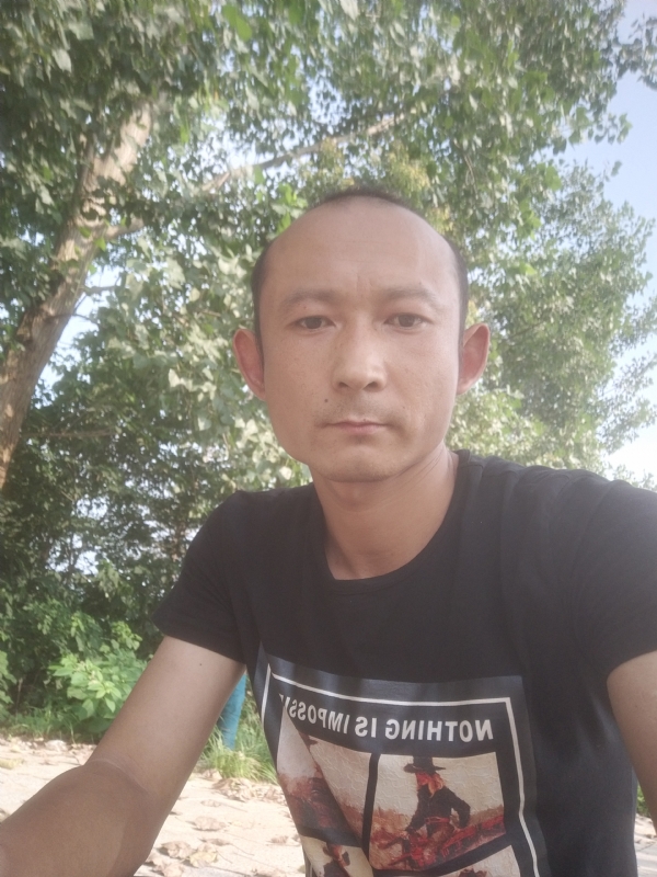 80大叔的第二张照片--宁德相亲服务中心