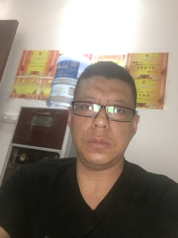 牵手的第二张照片--宁德相亲服务中心