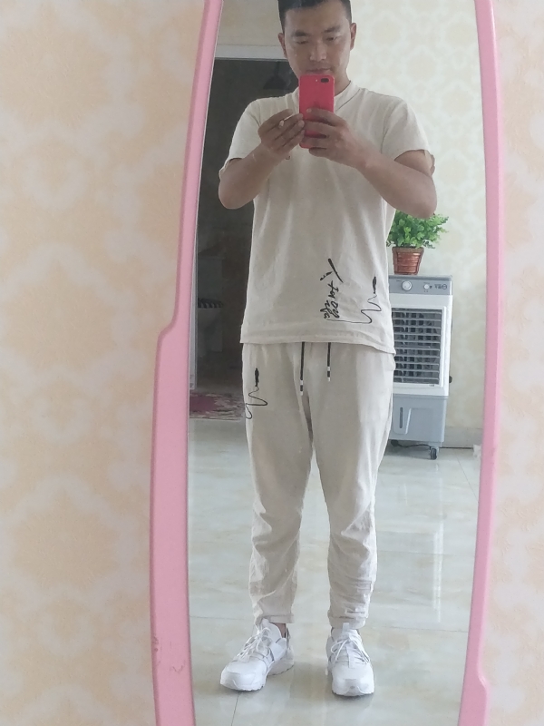 一天一根烟的第二张照片--宁德相亲服务中心