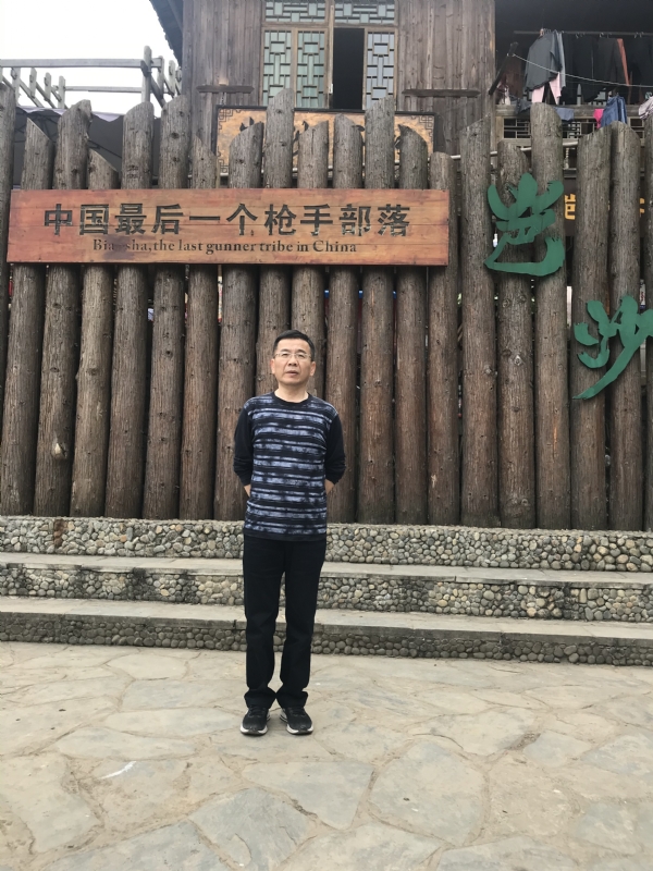 屯里的富豪的第一张照片--宁德相亲服务中心