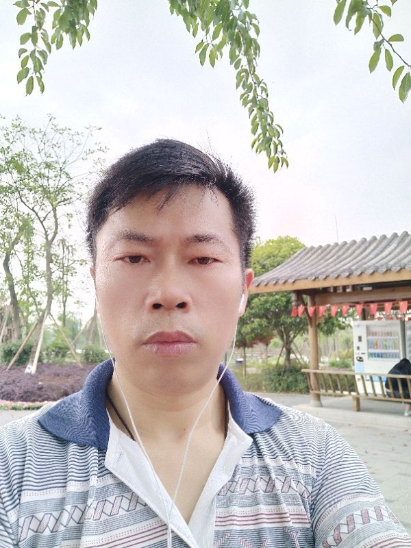 一个人的孤单的第一张照片--宁德相亲服务中心