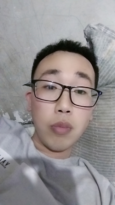 喜欢比我大的女人的第一张照片--宁德相亲服务中心