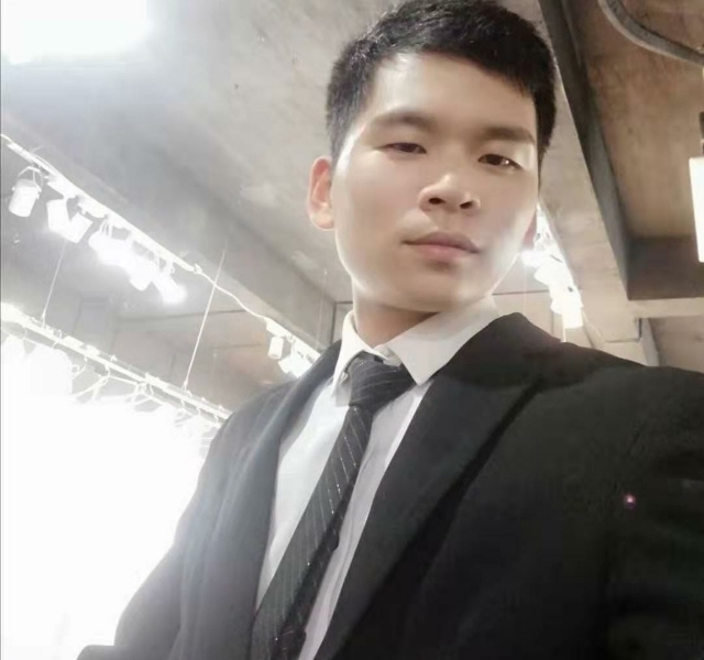 凌晨三点三分的第一张照片--宁德相亲服务中心