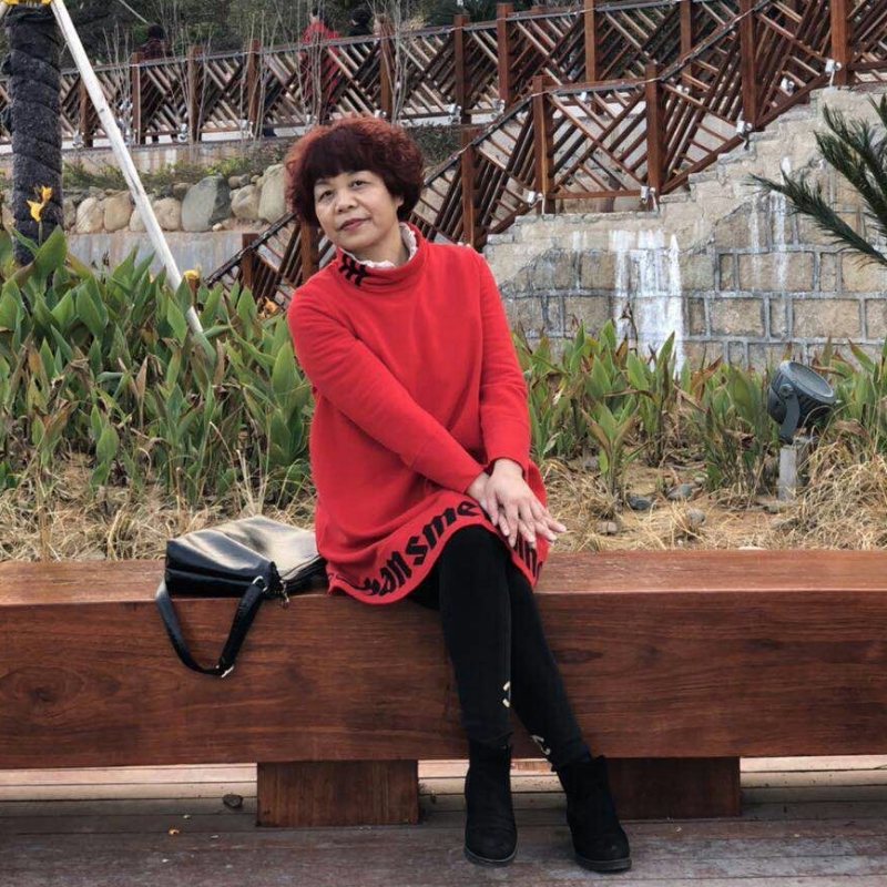 诗琴画意的第一张照片--宁德相亲服务中心