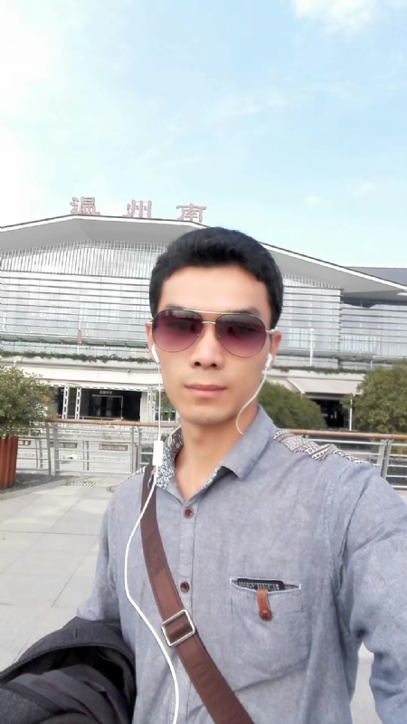 错把真心喂了狗的第三张照片--宁德相亲服务中心
