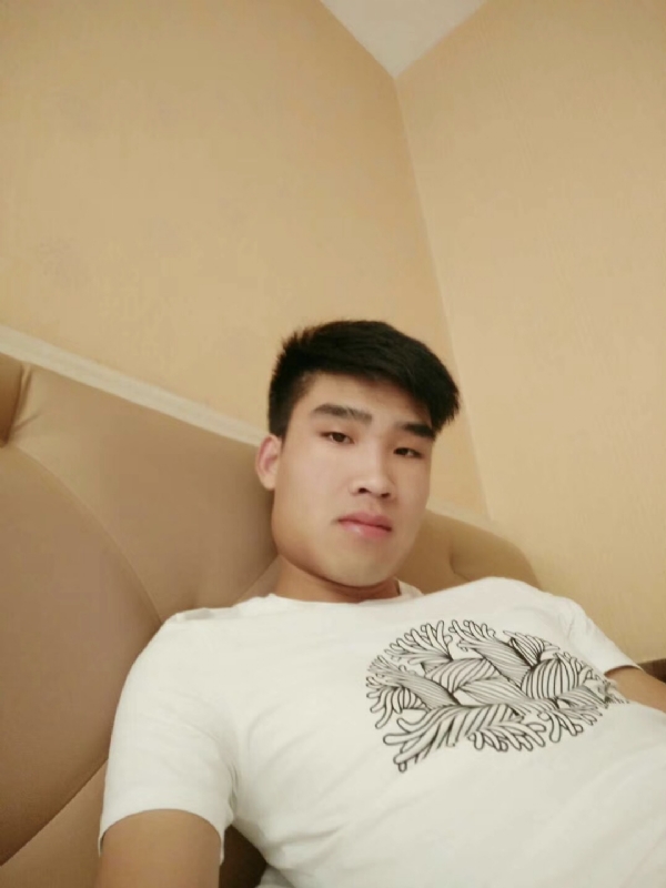 谁不曾孤单上路的第一张照片--宁德相亲服务中心