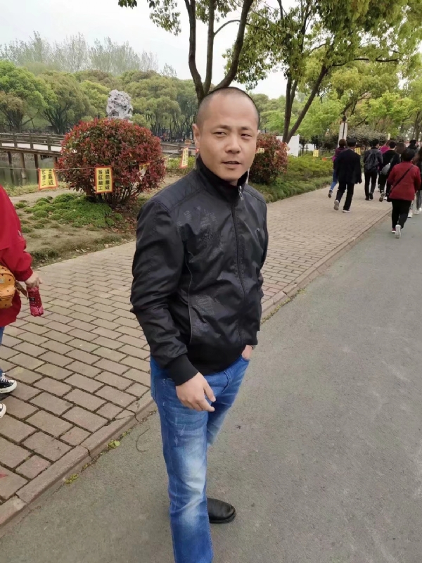 傻子的第一张照片--宁德相亲服务中心