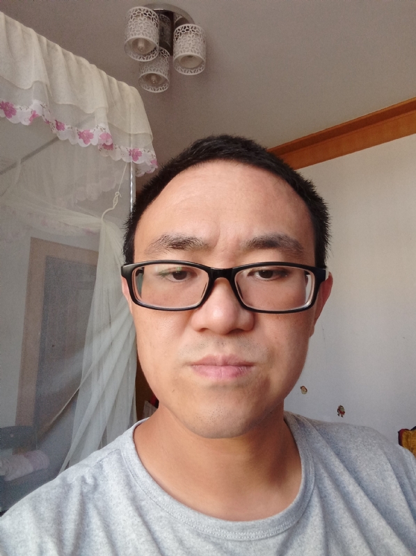 小涨常鸿的第一张照片--宁德相亲服务中心