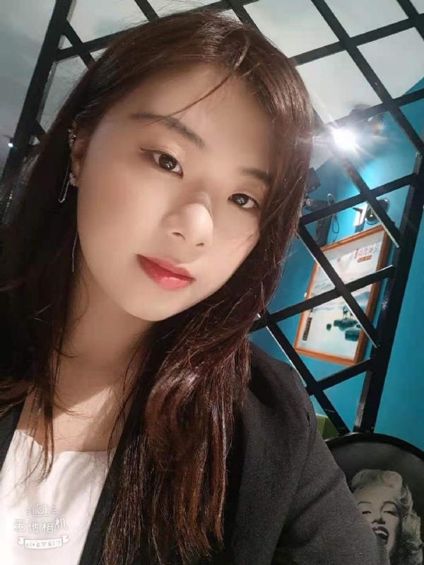 带翅膀的小猫的第一张照片--宁德相亲服务中心