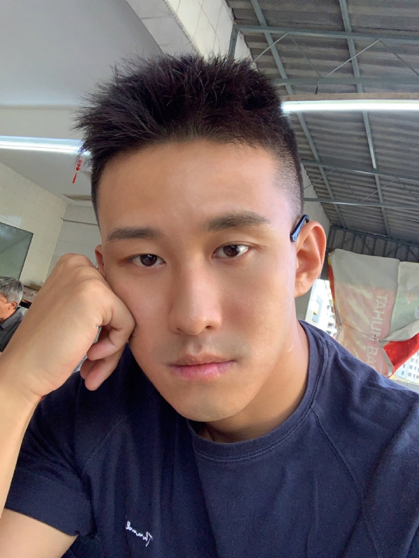 相见恨晚的第二张照片--宁德相亲服务中心