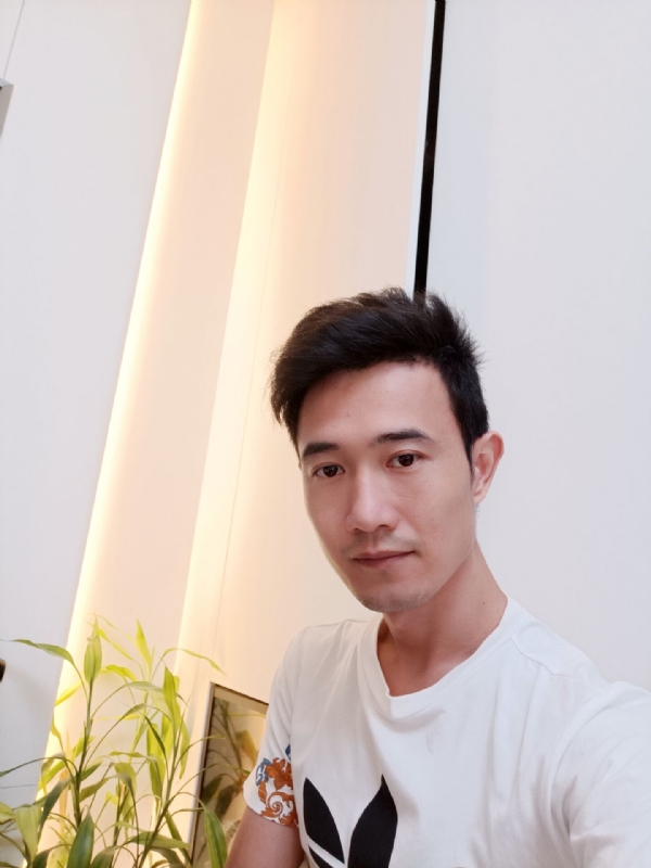 简的第一张照片--宁德相亲服务中心
