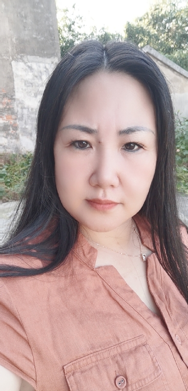 乖乖一女的第一张照片--宁德相亲服务中心