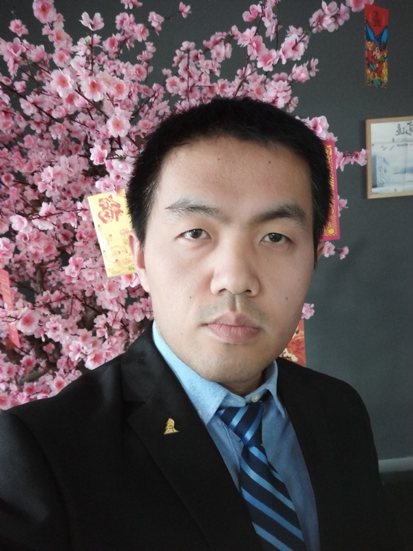 我就是个翻译的第一张照片--宁德相亲服务中心