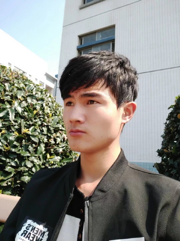阳光男孩的第四张照片--宁德相亲服务中心