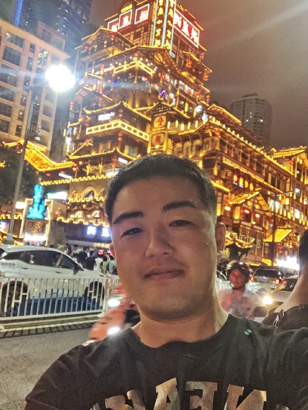 钢铁侠的第一张照片--宁德相亲服务中心