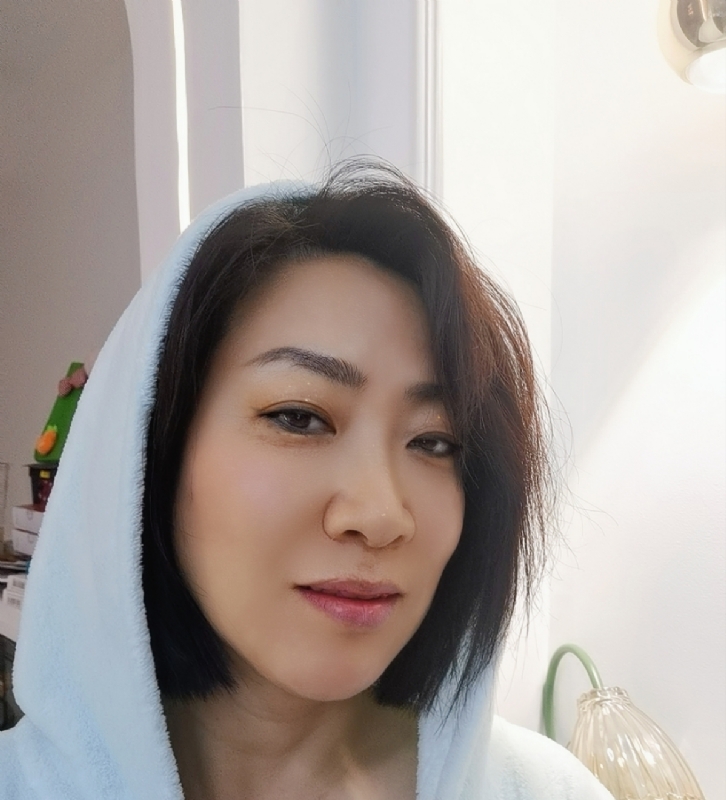 火玫瑰的第一张照片--宁德相亲服务中心
