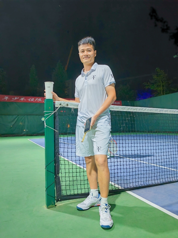 网球罗的第五张照片--宁德相亲服务中心