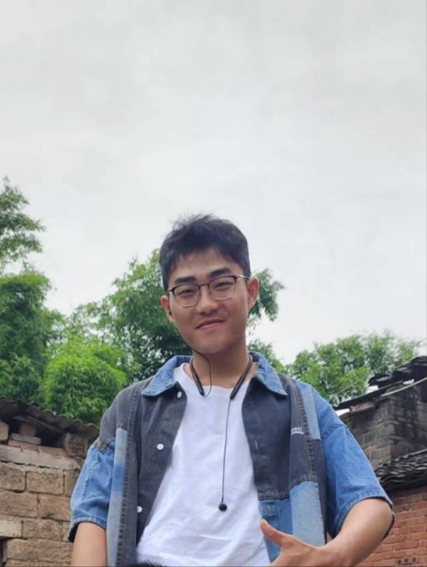越努力越幸运的第一张照片--宁德相亲服务中心