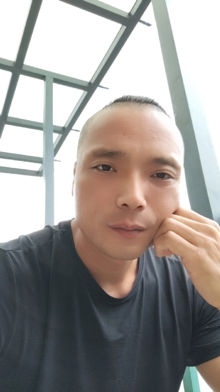 伯爵的第三张照片--宁德相亲服务中心