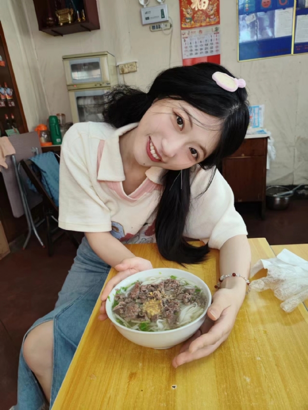 甜果的第二张照片--宁德相亲服务中心