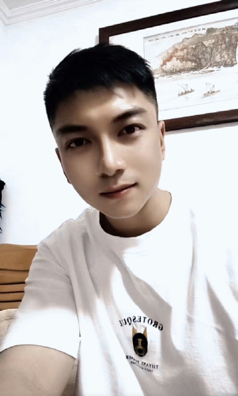 正直的火焰的第一张照片--宁德相亲服务中心