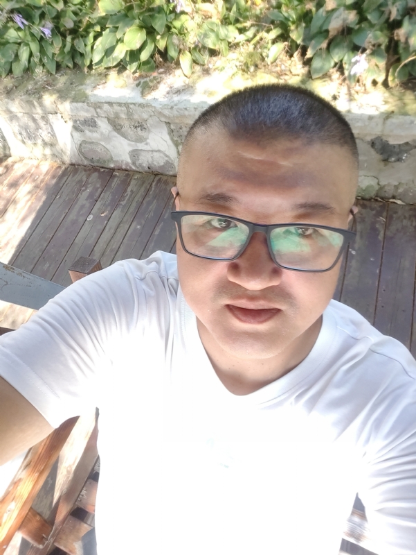 羊十八的第一张照片--宁德相亲服务中心