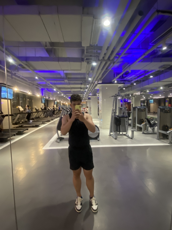 阿龙设计师的第六张照片--宁德相亲服务中心