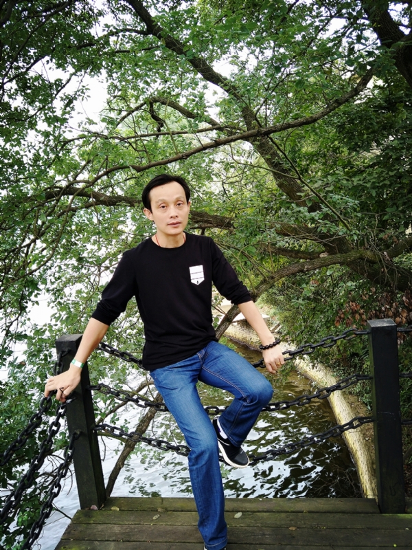 易进的第一张照片--宁德相亲服务中心