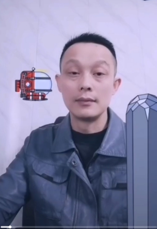 易进的第三张照片--宁德相亲服务中心