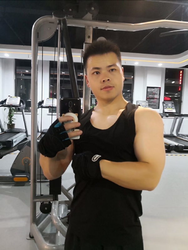 范迪塞尔的第二张照片--宁德相亲服务中心