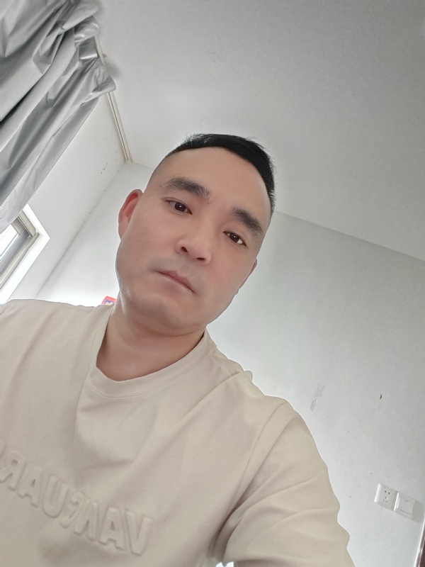 小锋的第一张照片--宁德相亲服务中心