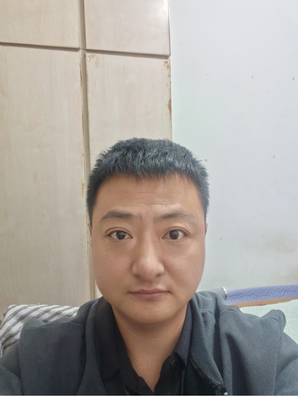 追爱大叔的第一张照片--宁德相亲服务中心